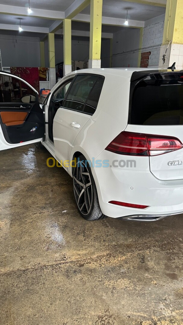 Volkswagen Golf 7 2018 Carat