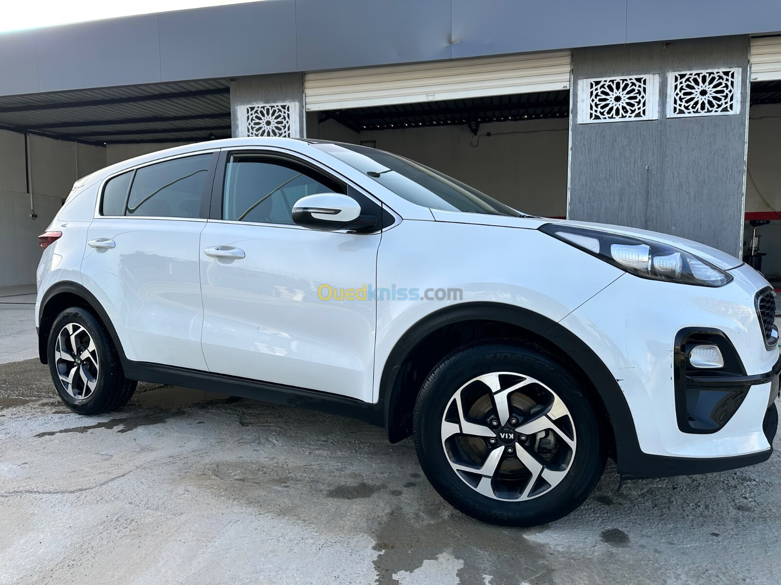 Kia Sportage 2019 Sitye line