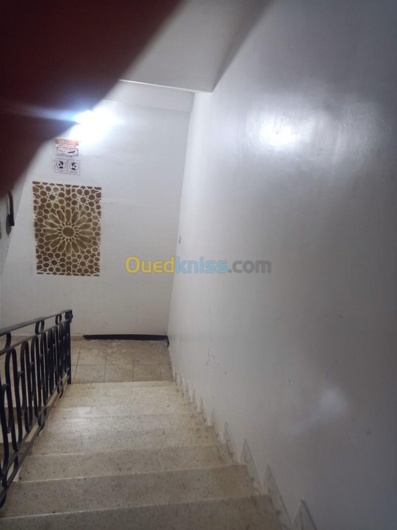 Location Appartement F4 Oran Bir el djir