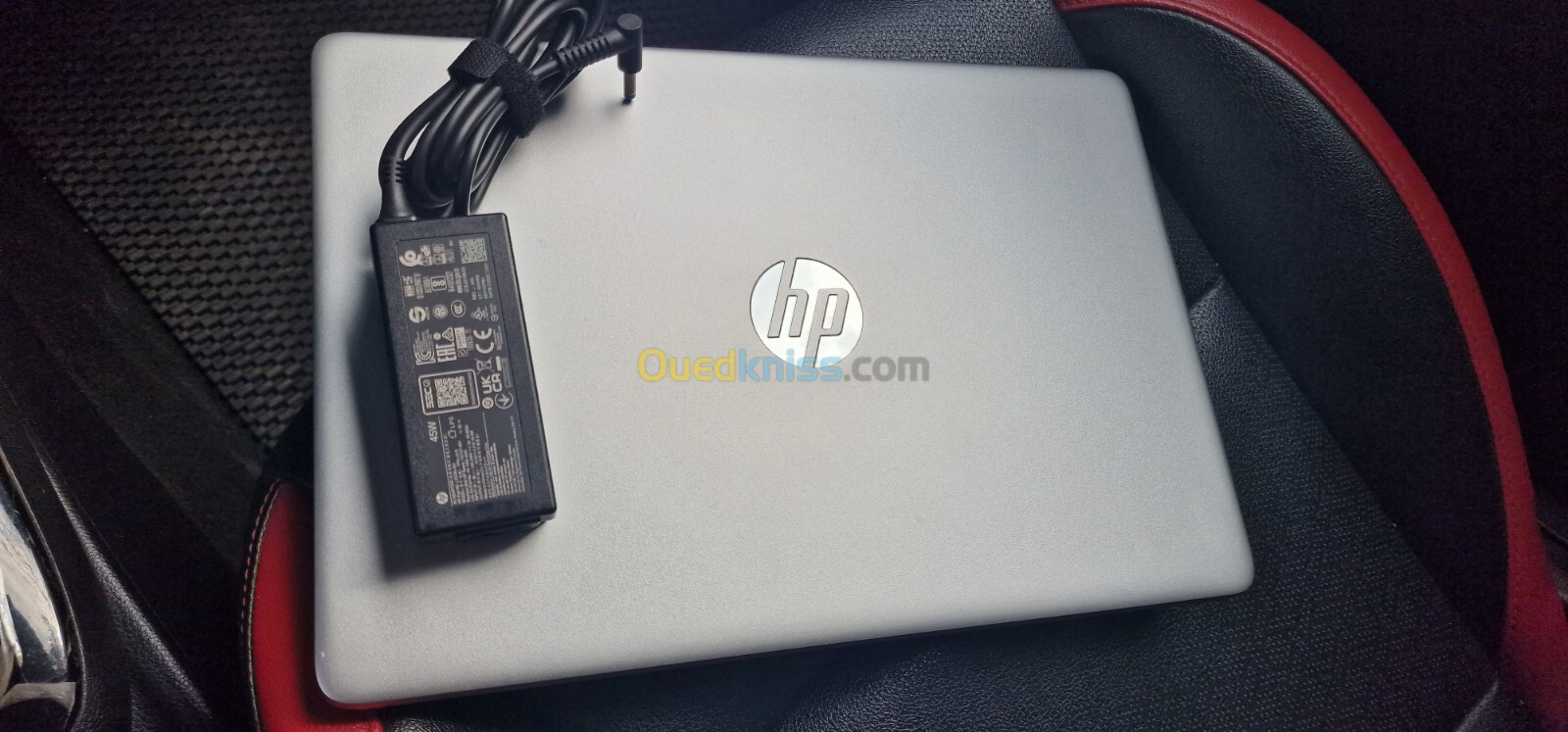 Hp 14s - i3 11em 8gb 128 ssd