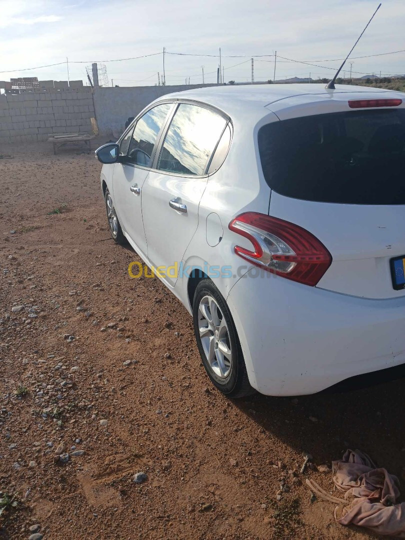 Peugeot 208 2013 208