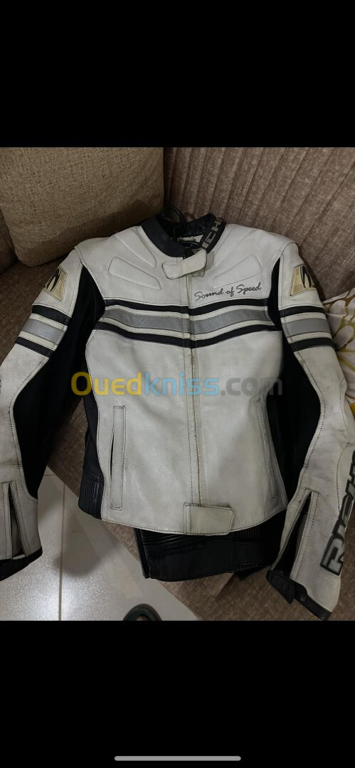 Vêtements de moto