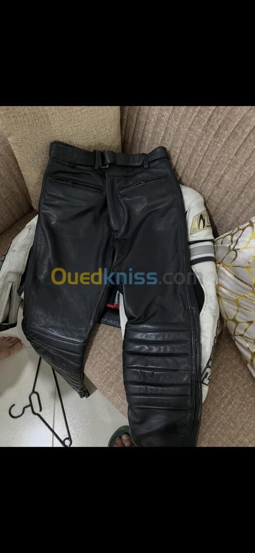 Vêtements de moto