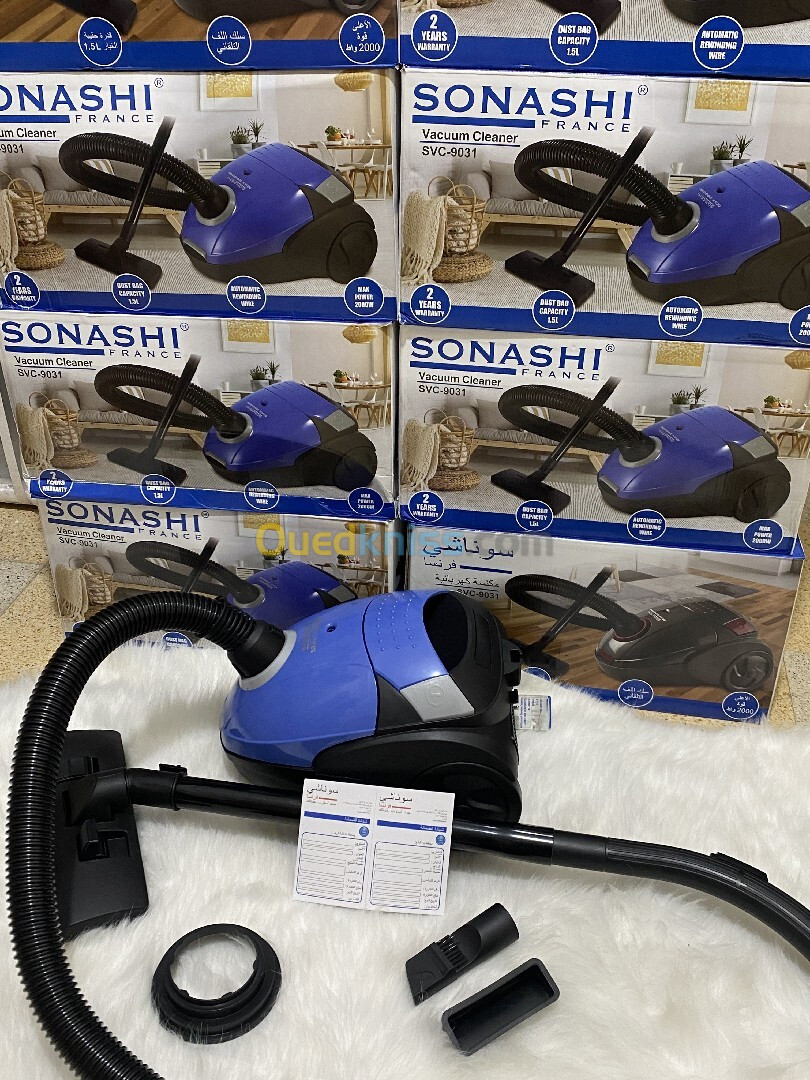 Aspirateur sonashi 2000wat toute les accessoires garantie 24 mois 