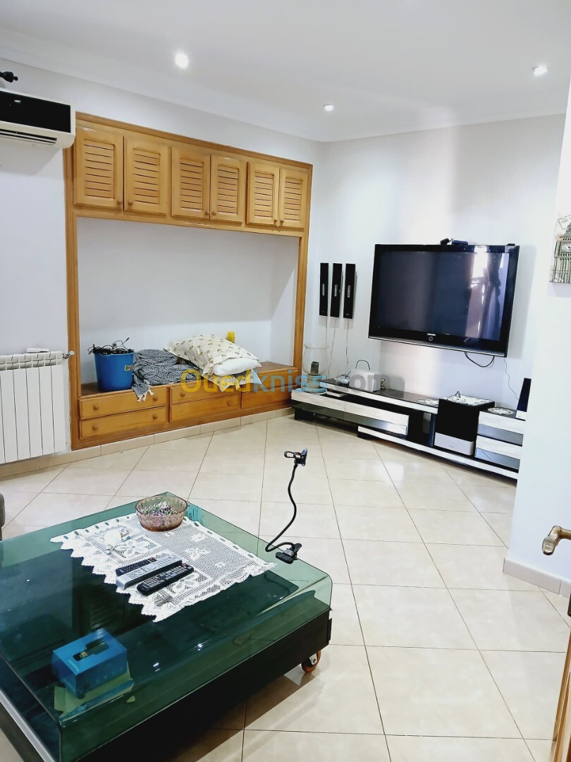 Location Appartement F4 Alger Bab el oued