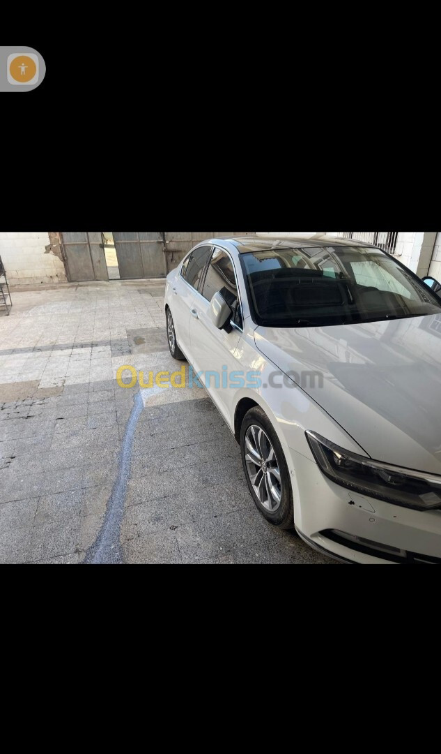 Volkswagen Passat 2015 CARAT