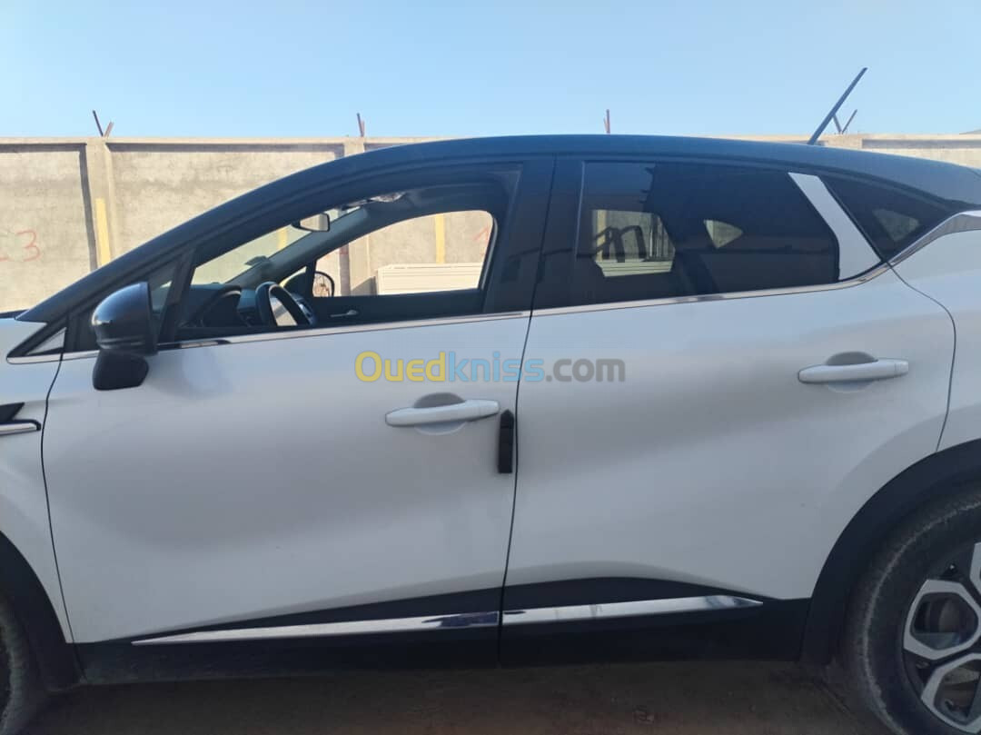 Renault CAPTUR 2023 TECHNO