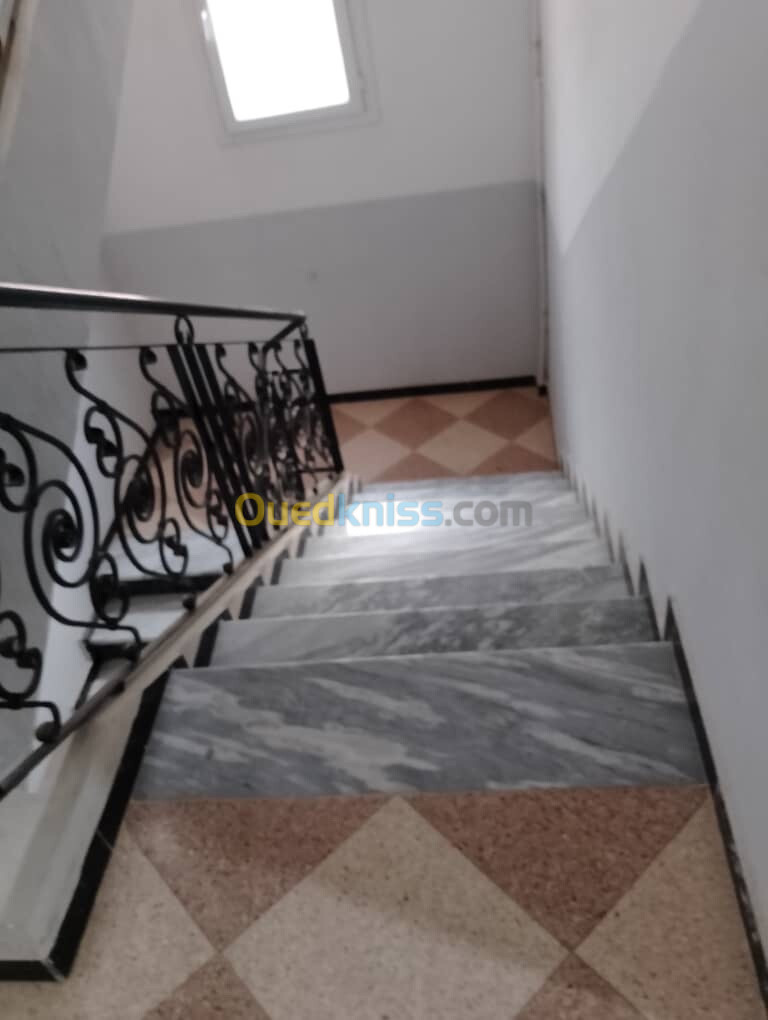 Location Appartement F4 Blida Guerrouaou