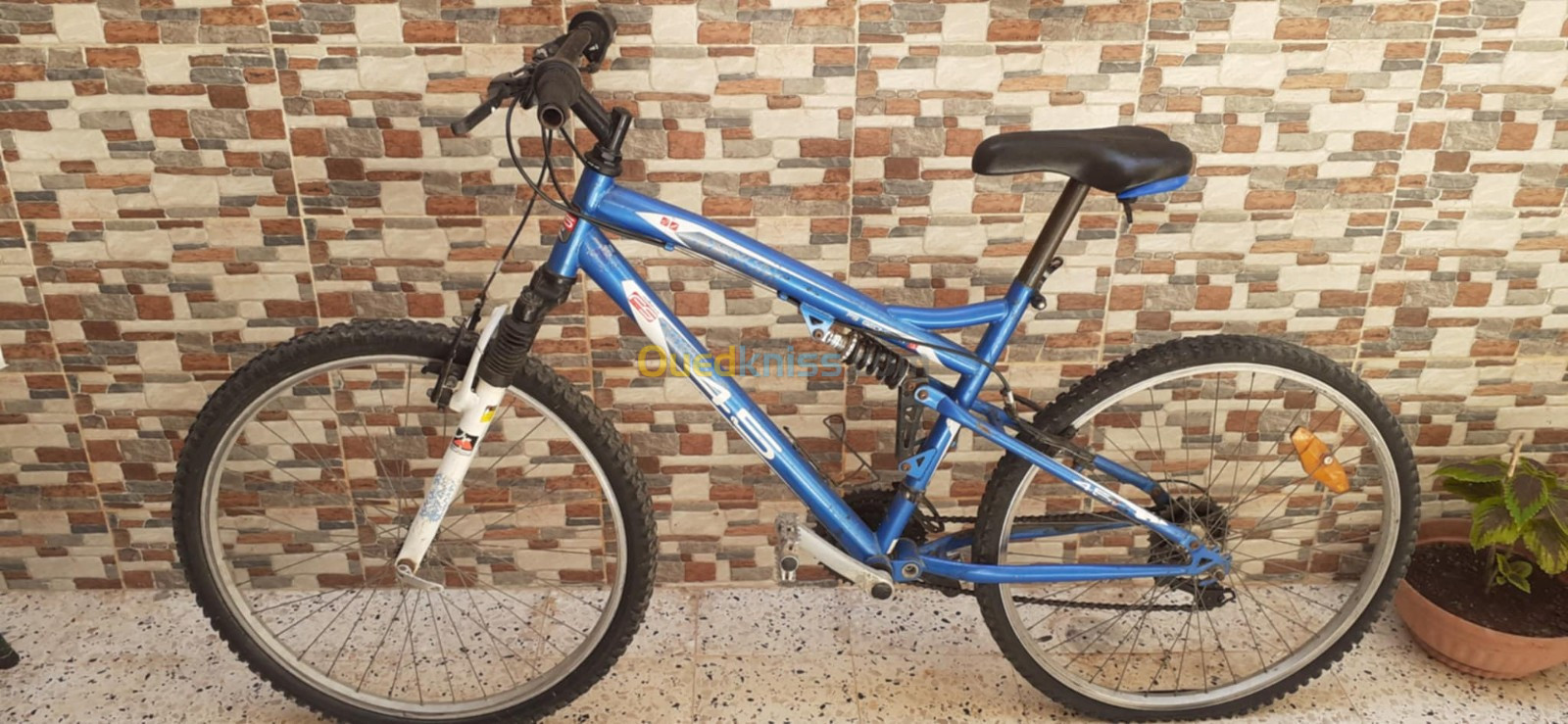 Bicyclette VTT Mountain 45 FS Oran Es senia Ouedkniss Algerie