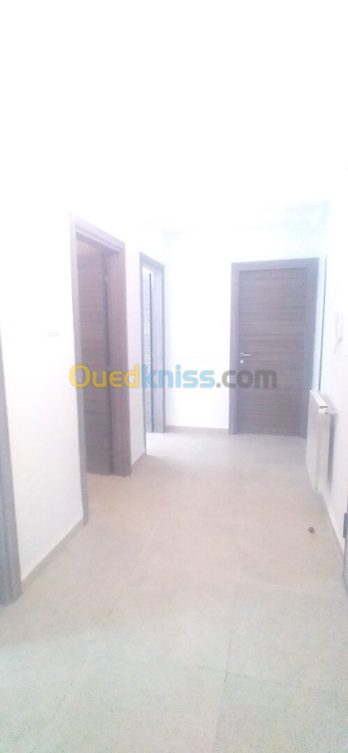 Location Appartement F4 Alger Draria