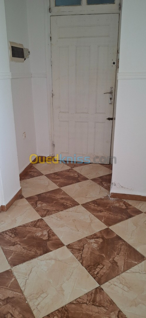 Location Niveau De Villa F4 Alger Khraissia