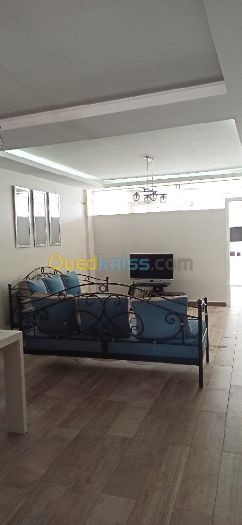 Location vacances Appartement F3 Alger Birkhadem