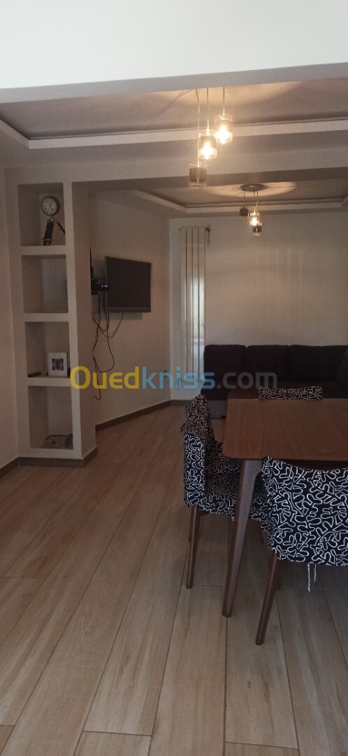 Location vacances Appartement F3 Alger Birkhadem