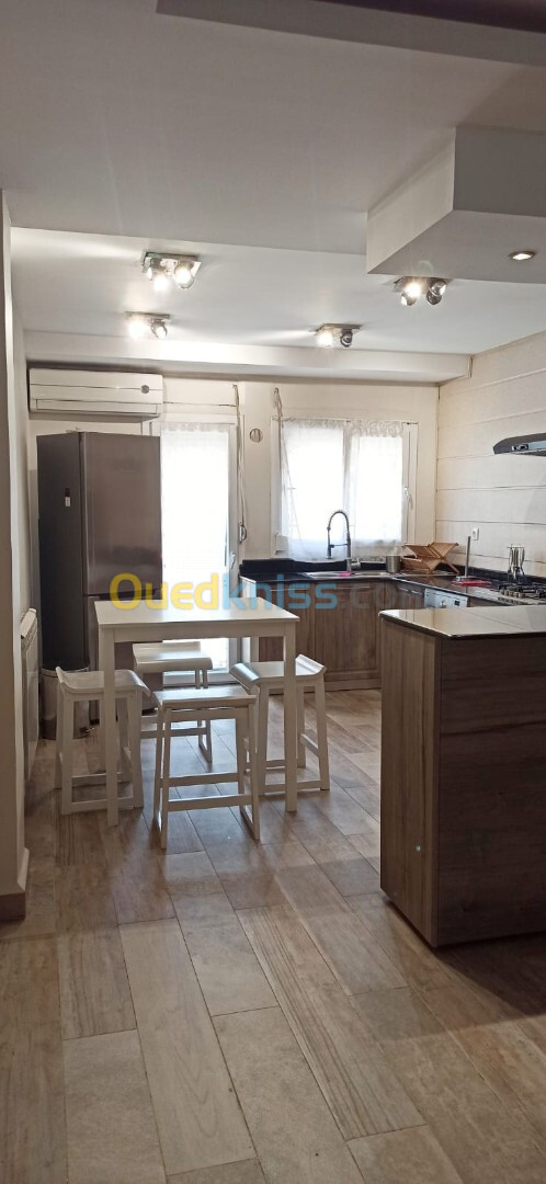 Location vacances Appartement F3 Alger Birkhadem