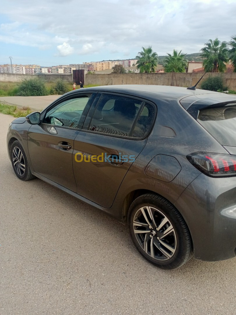 Peugeot 208 2021 Allure