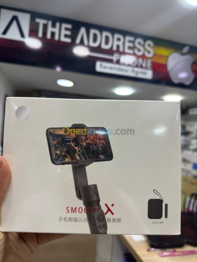 Stabilisateur ZHIYUN SMOOTH X GRIS ESSENTIAL COMBO