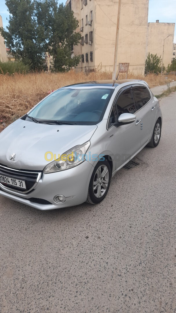 Peugeot 208 2015 Allure