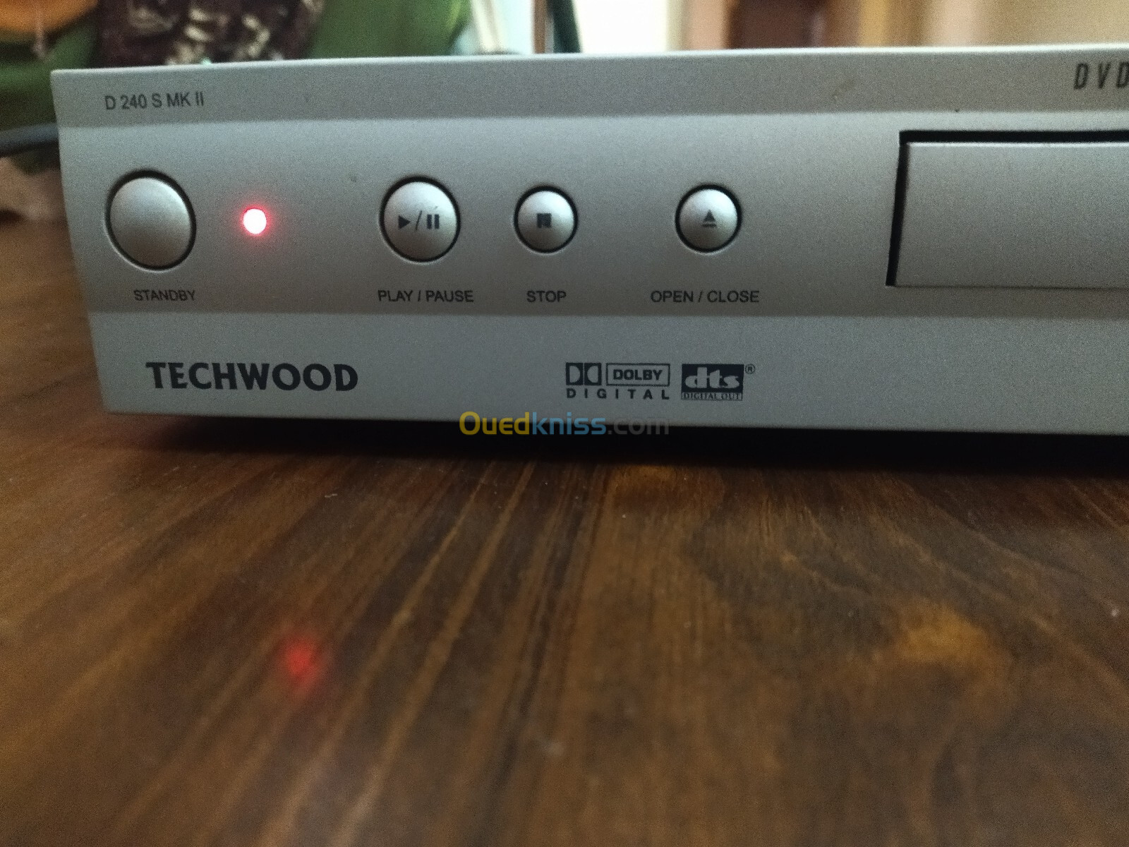 Lecteur DVD techwood très bon état 