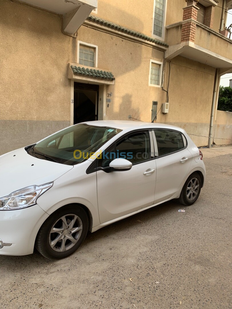 Peugeot 208 2013 Active