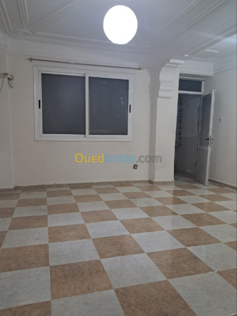 Location Appartement F4 Alger Kouba