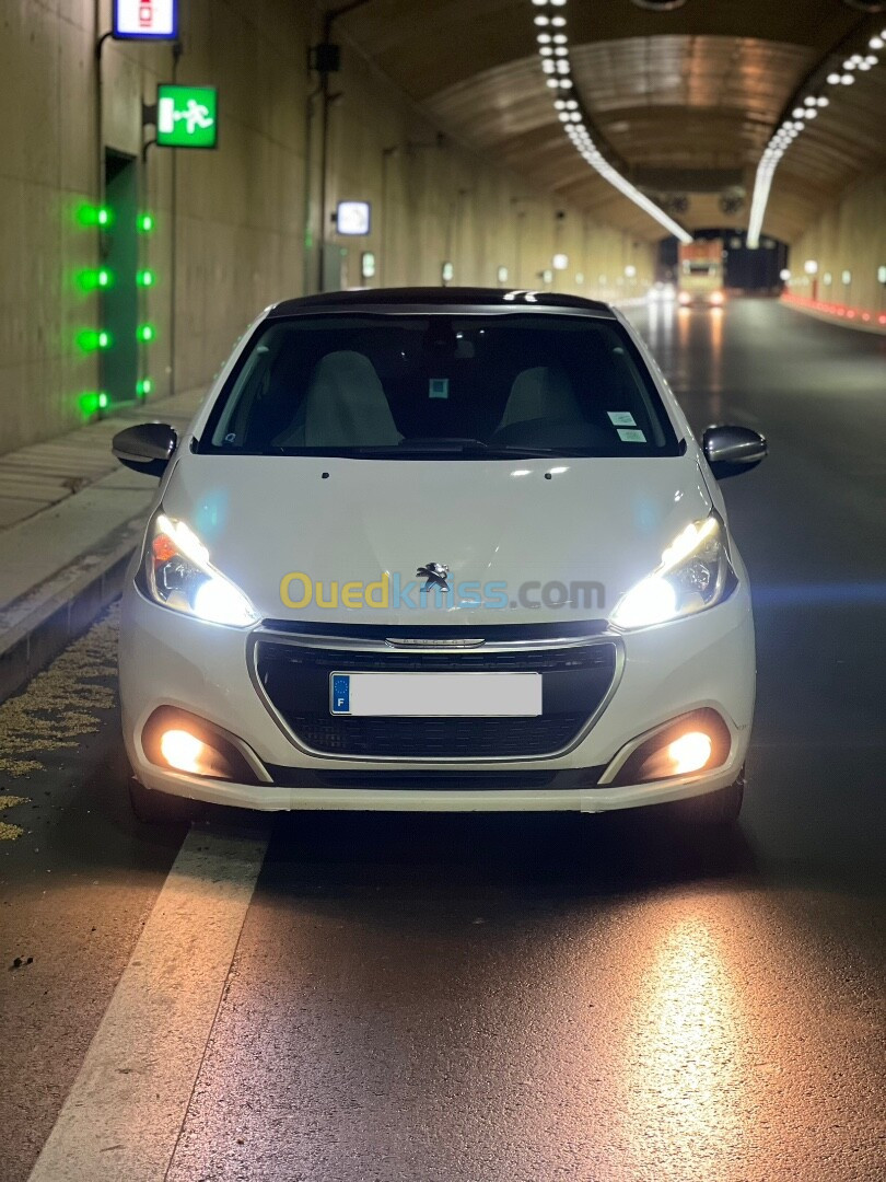 Peugeot 208 2019 Allure facelift