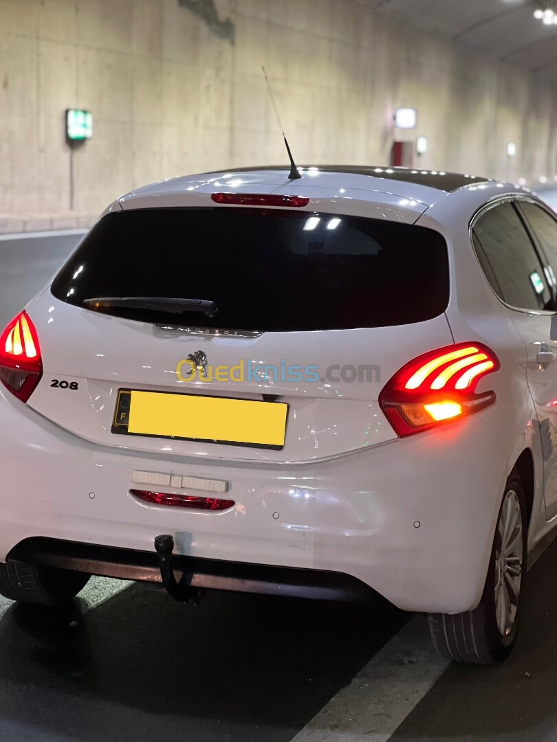 Peugeot 208 2019 Allure facelift