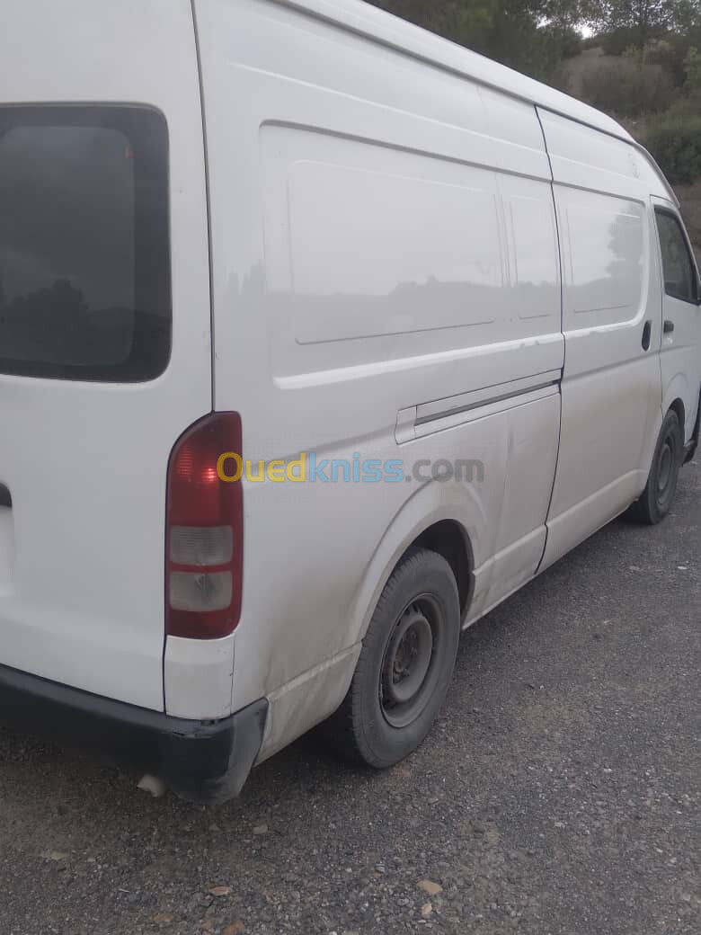 Volkswagen Hiace 2013