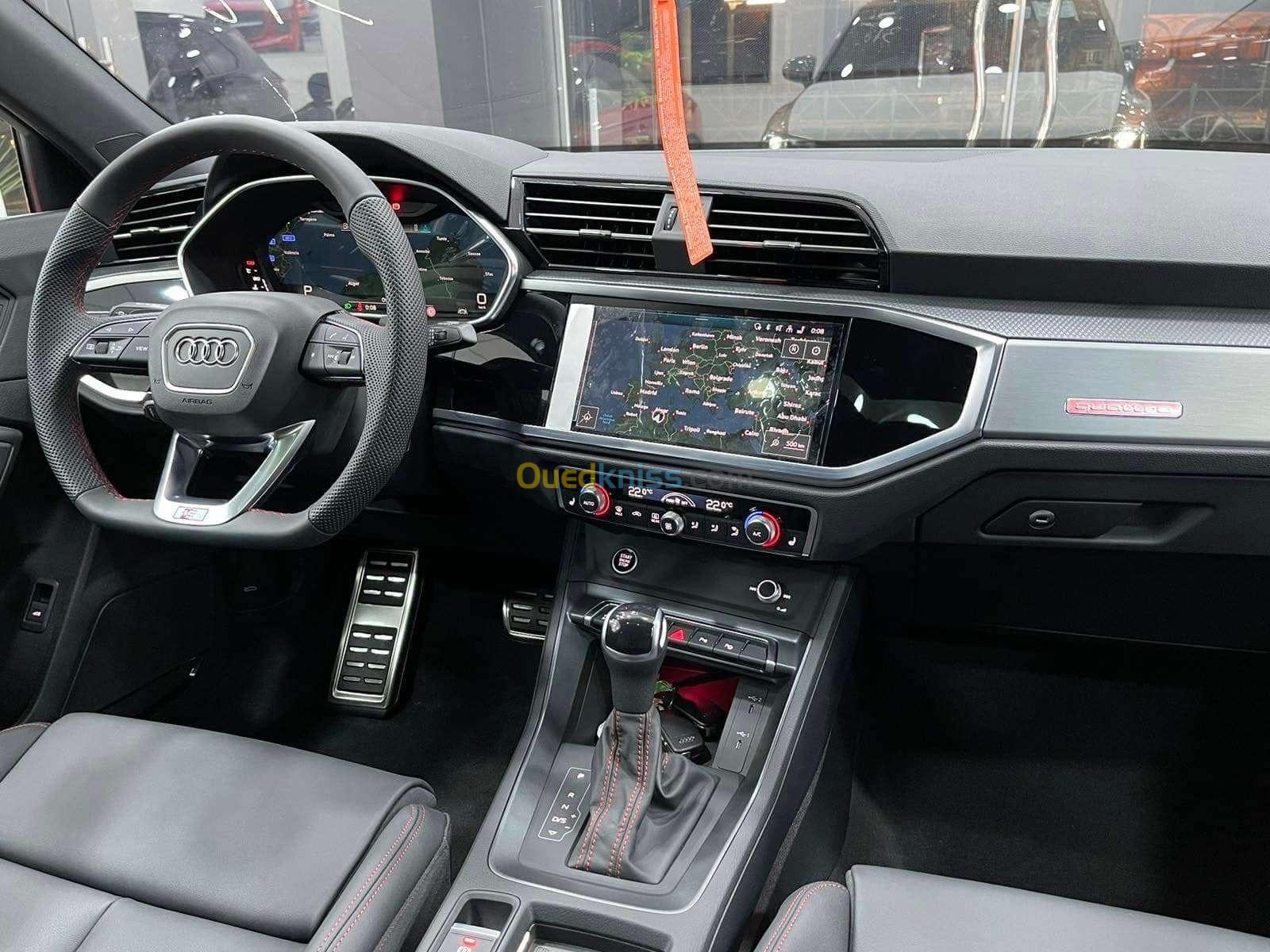Audi Q3 2023 SLine black