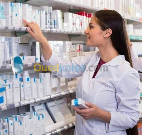 VENDEUSE EN PHARMACIE DERMO-CONSEILLÈRE