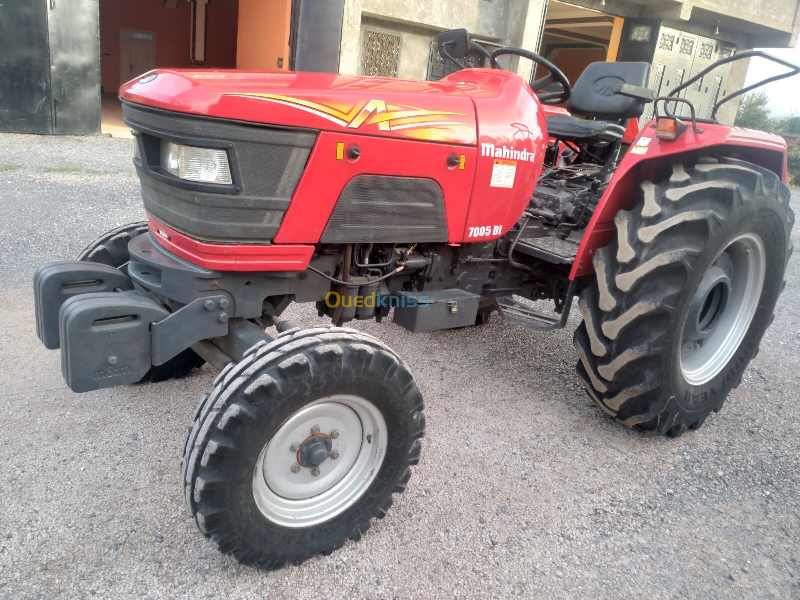 Mahindra 7005 DI Tracteur Mahindra 2014