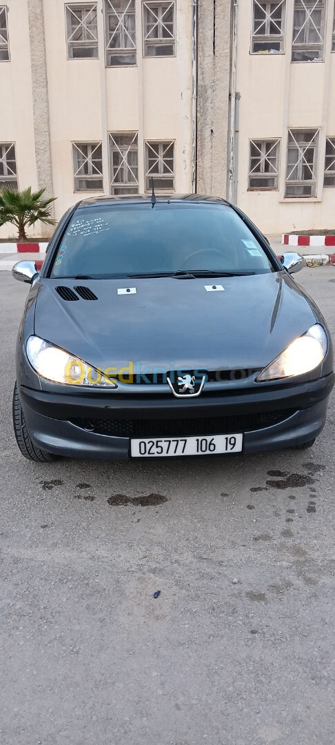 Peugeot 206 2006 206 la base clim 1.4 75 ch