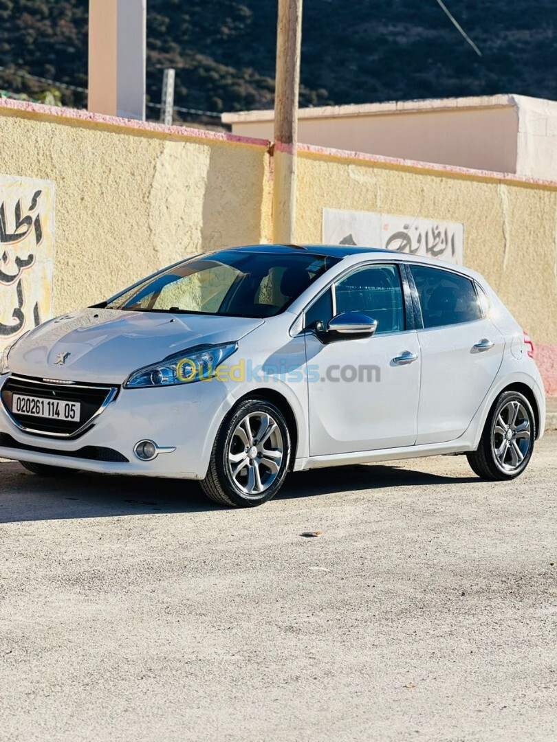 Peugeot 208 2014 HD