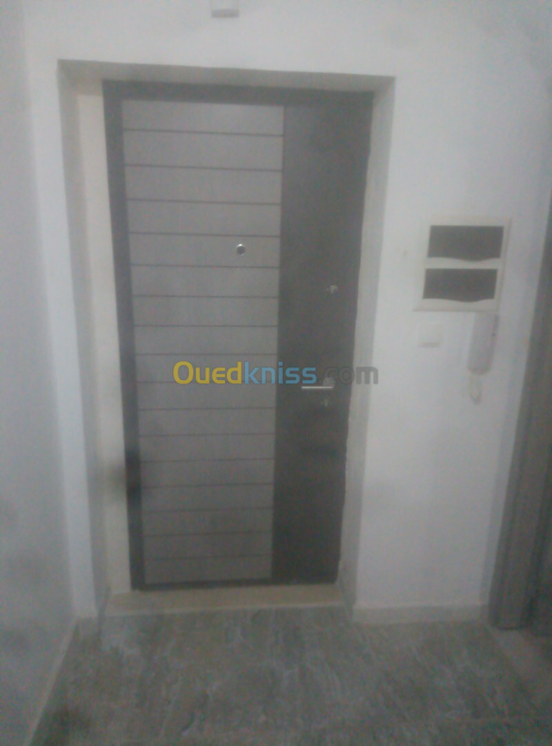 Location Appartement F4 Alger Mahelma