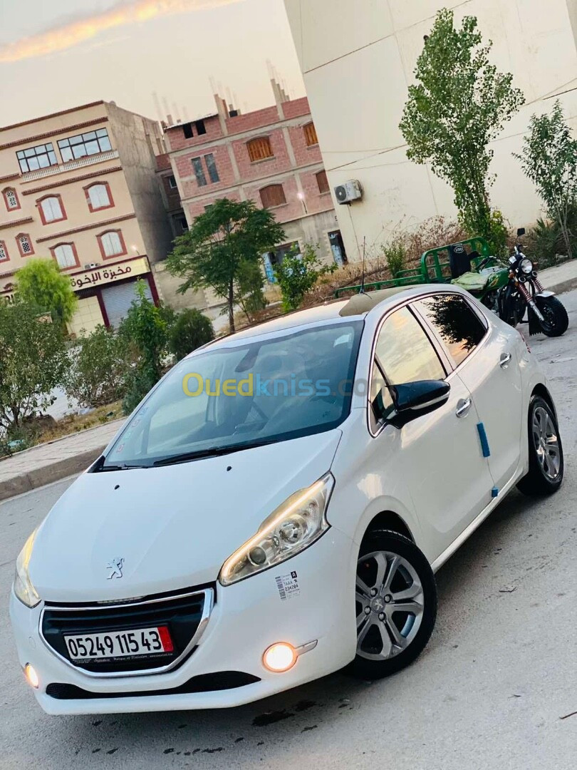 Peugeot 208 2015 Allure