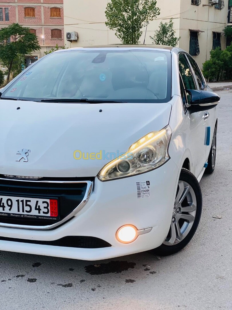 Peugeot 208 2015 Allure