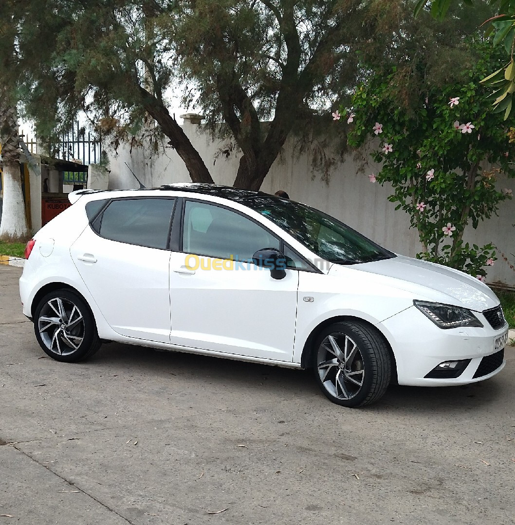 Seat Ibiza 2015 Black Line