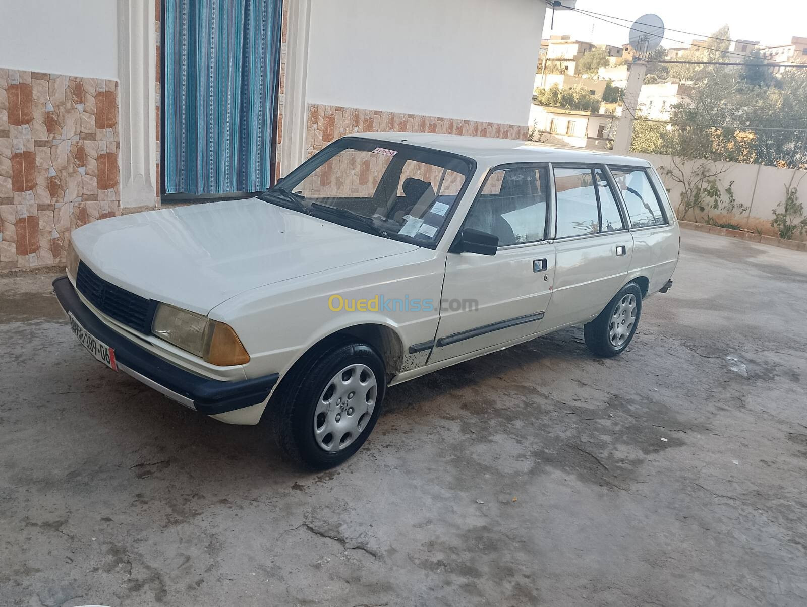 Peugeot 305 1989 305