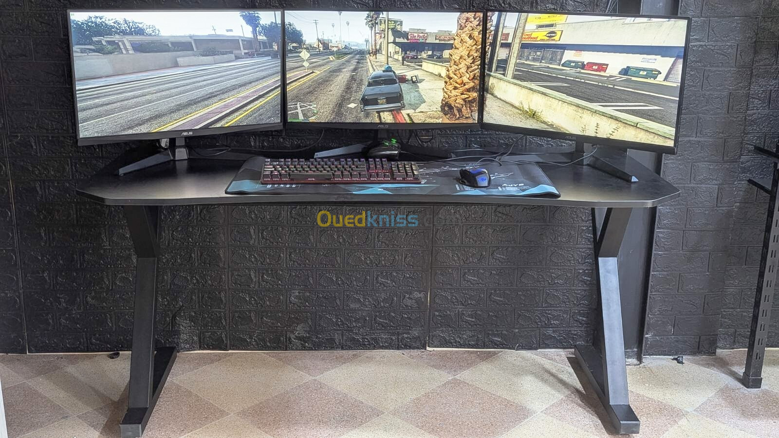 TABLE INNOVO-DESK GAMING