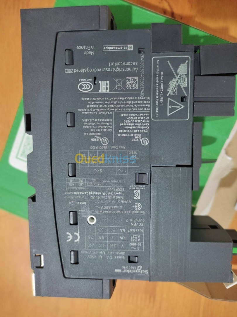 Schneider Power Base LUB12 TesYs 036277 AC 3 pôles 230 à 690 Volts 2C 1708