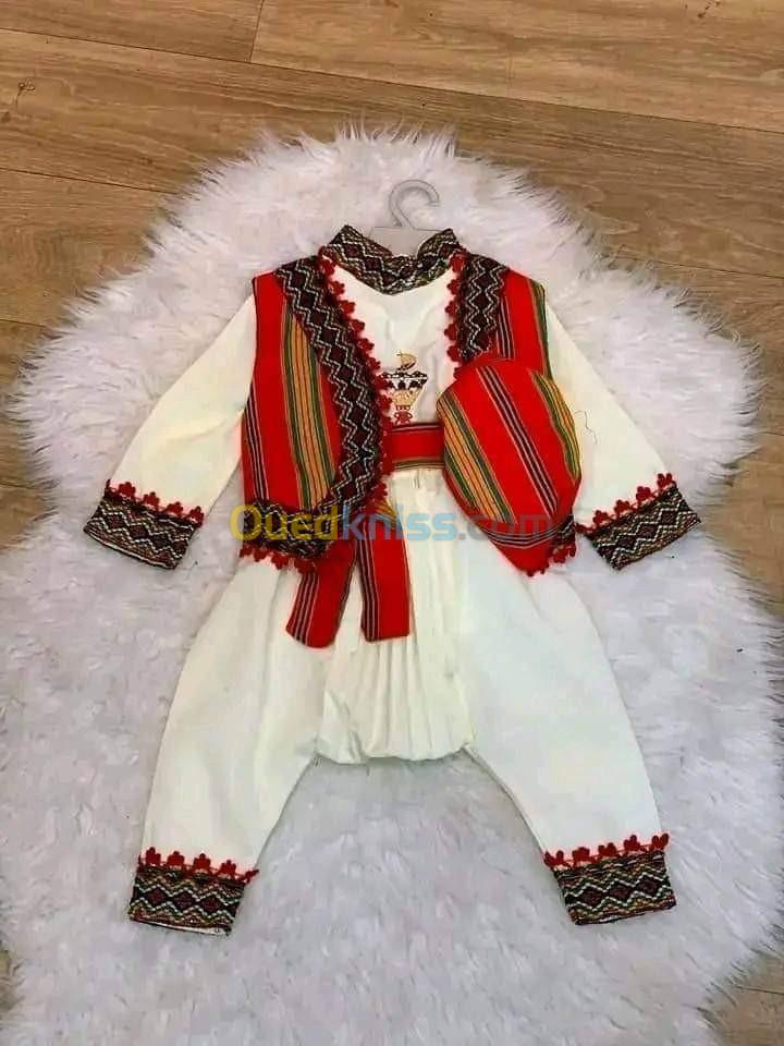 Tenue kabyle yennayer Alger Algeria