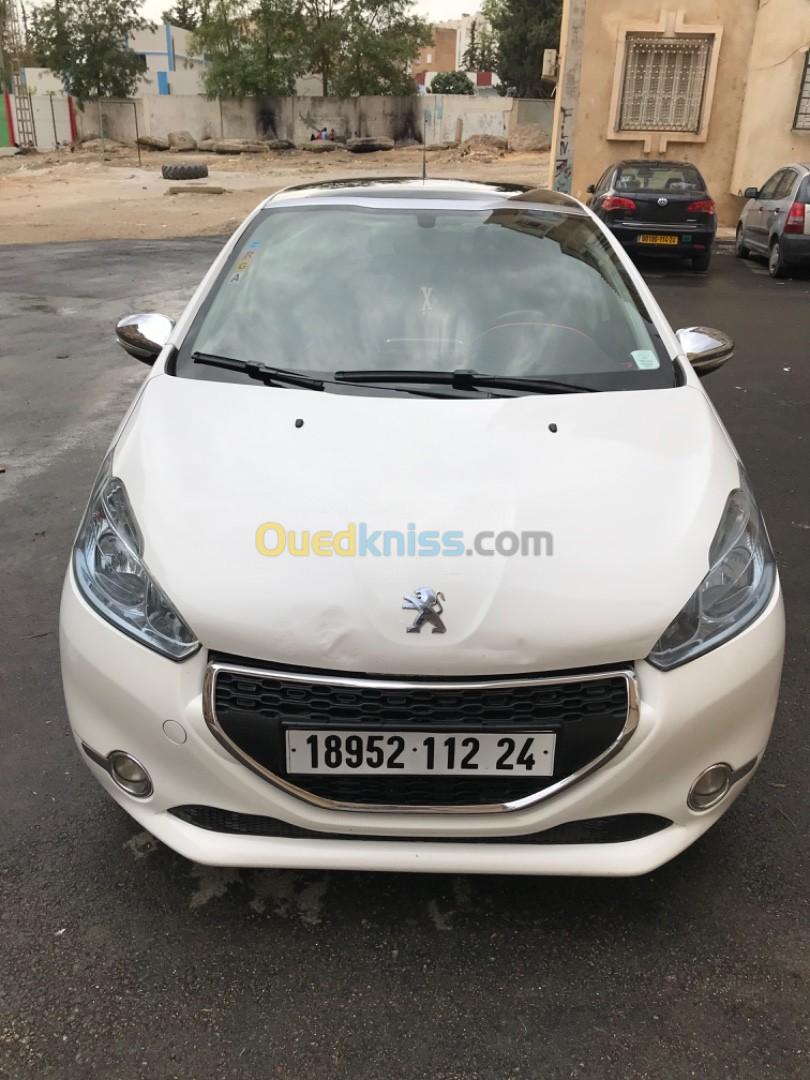 Peugeot 208 2012 Allure