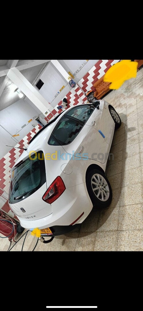 Seat Ibiza 2012 Fully +Toit ouvrant