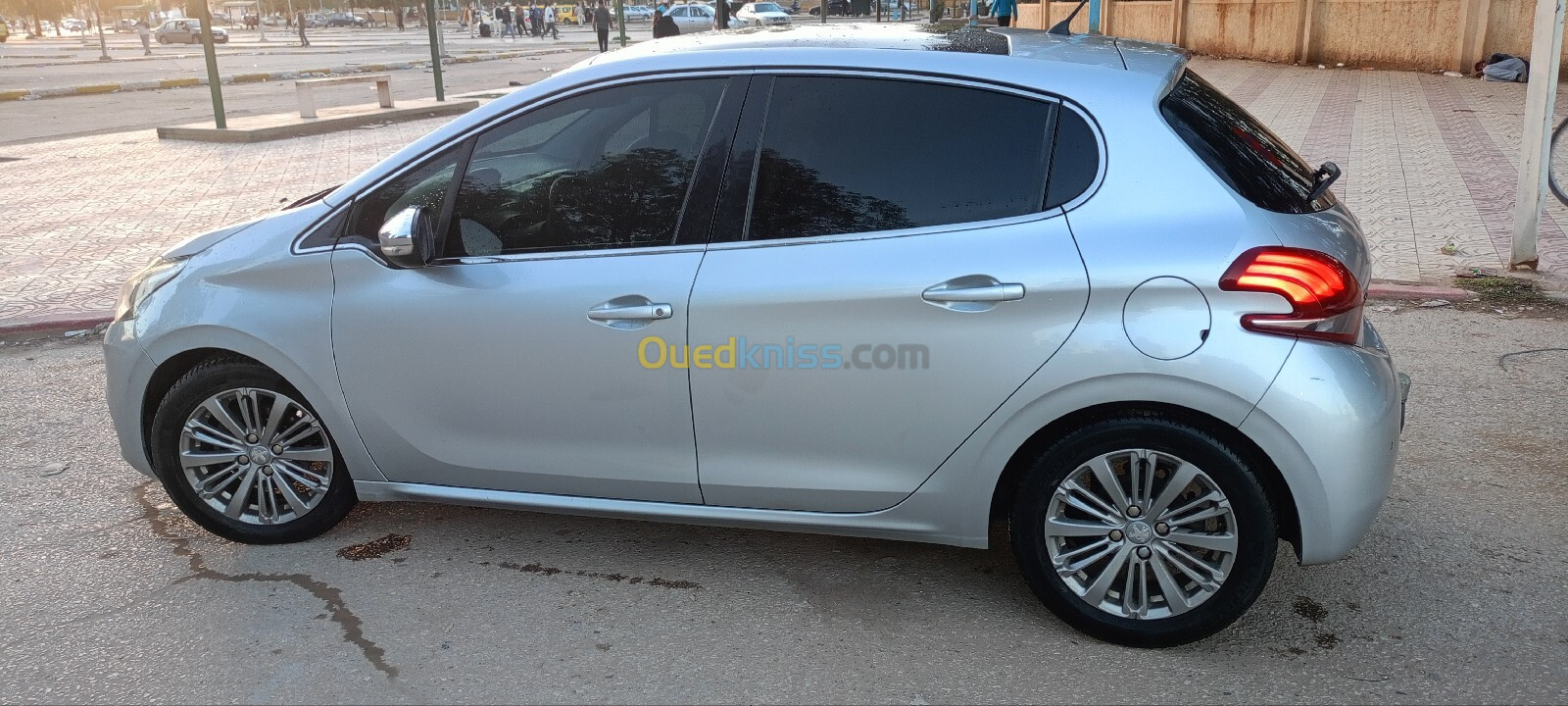 Peugeot 208 2018 Allure Facelift