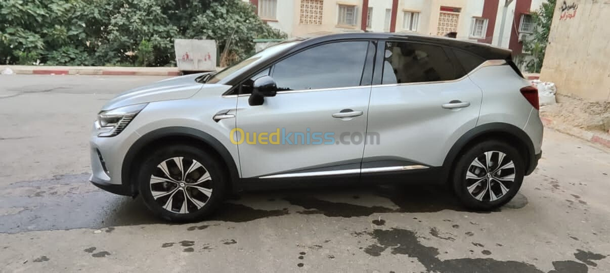 Renault Captur 2023 Thcno