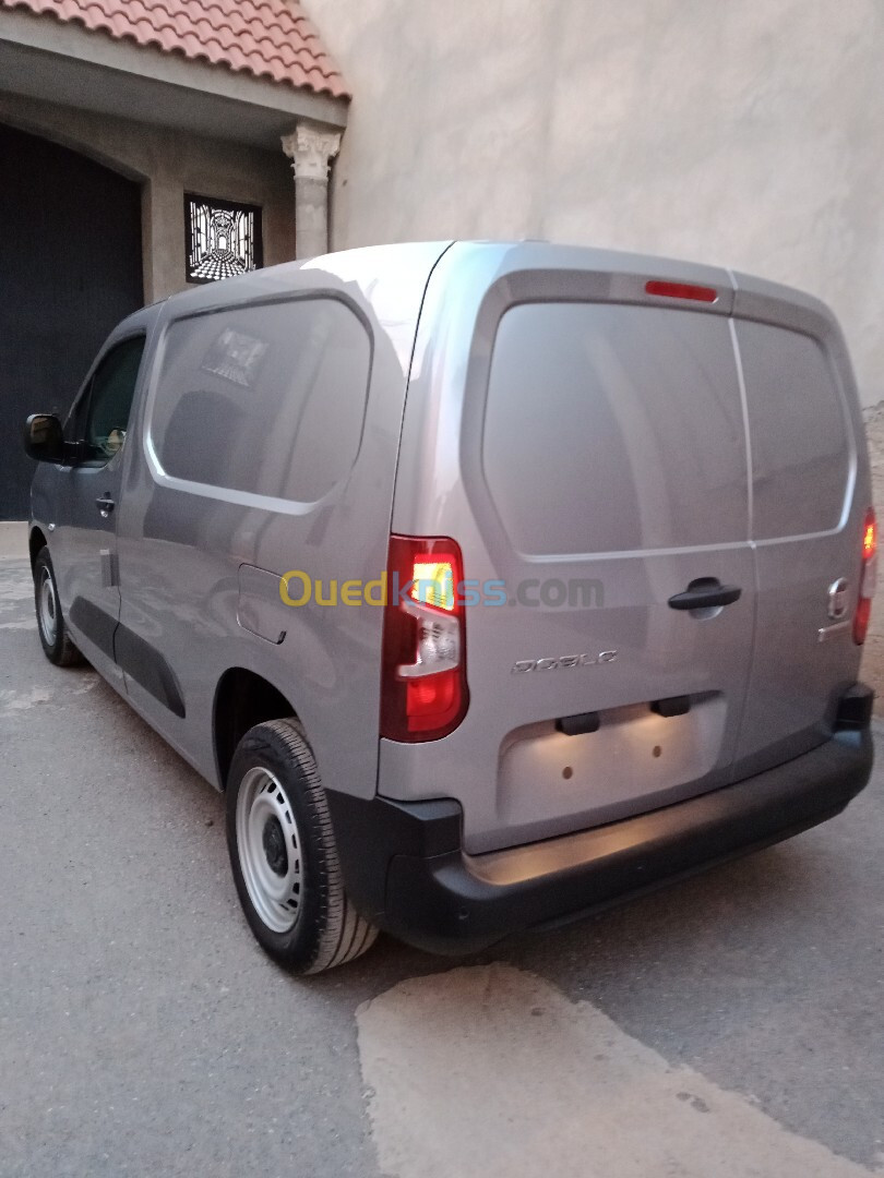 Fiat Doblo 2024 Dz