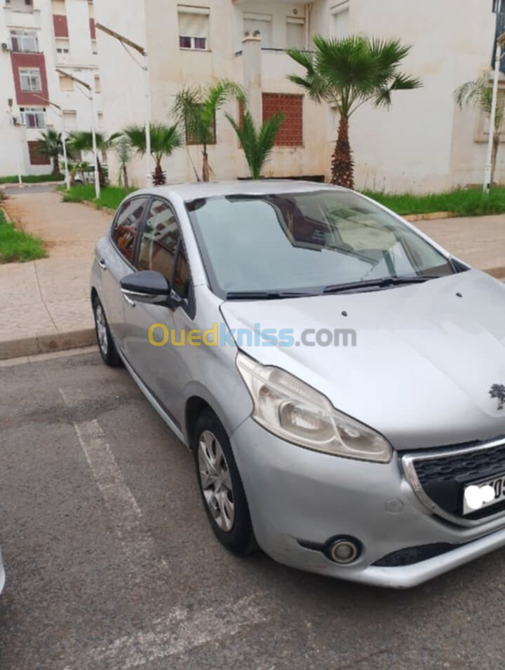 Peugeot 208 2012 Access