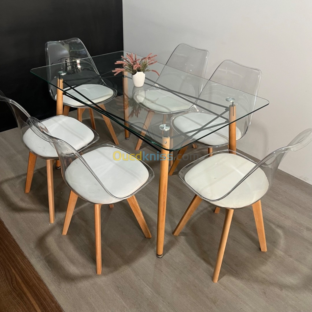 Table en verre trempée avec 6 chaises transparente 