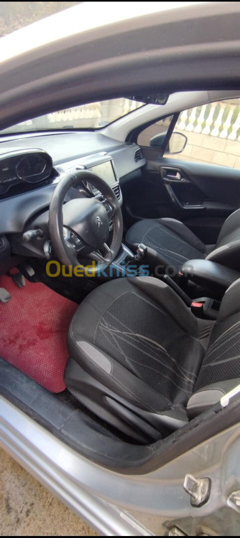 Peugeot 208 2013 1.6