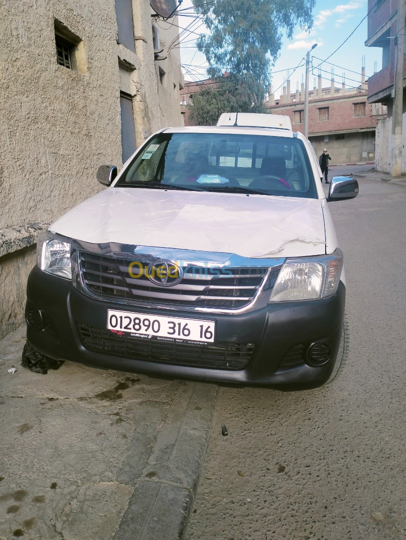 Toyota Hilux 2016 LEGEND SC 4x2