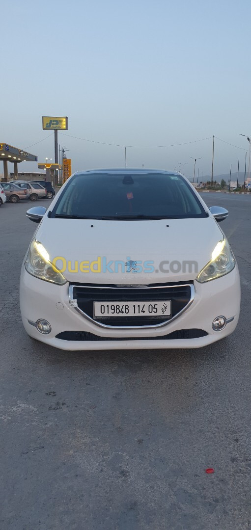 Peugeot 208 2014 Allure